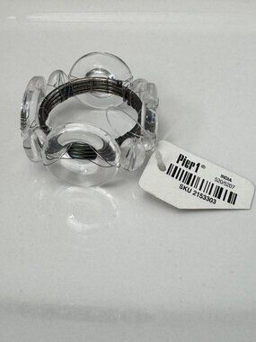 VINTAGE NEW WITH TAGS Pier 1 Clear Acrylic Napkin Rings Metal inset SET OF 11